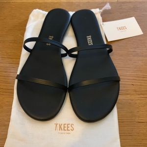 TKEES Gemma sandals